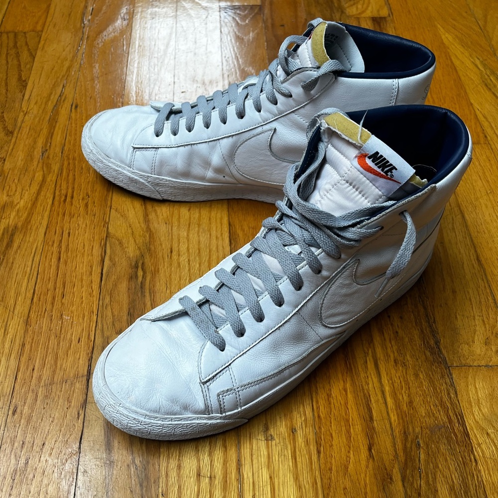 Nike Blazers - image 3